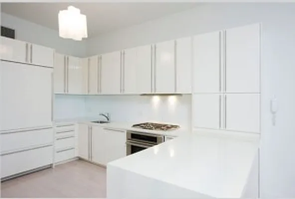 Sold by Avenue Real Estate | media 1