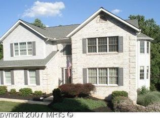909 Saint Anne Dr, Street, MD