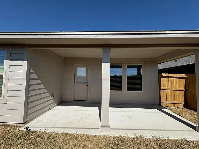 1645 Pleasant Dr — Photo 25