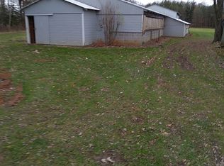 1101 Erhart Rd, Valley City, OH 44280