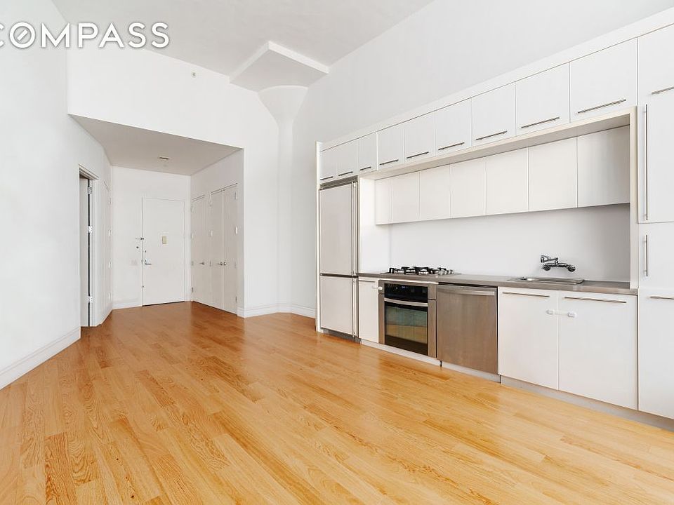 1st image of 27-28 Thomson Ave #421
