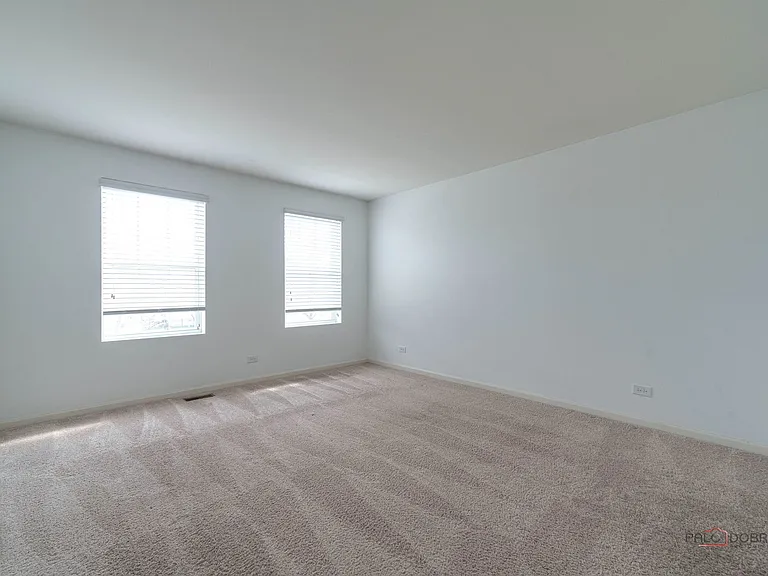 202 Minuet Cir — Photo 24