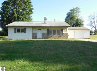 2110 W Deerfield Rd, Mt Pleasant, MI 48858
