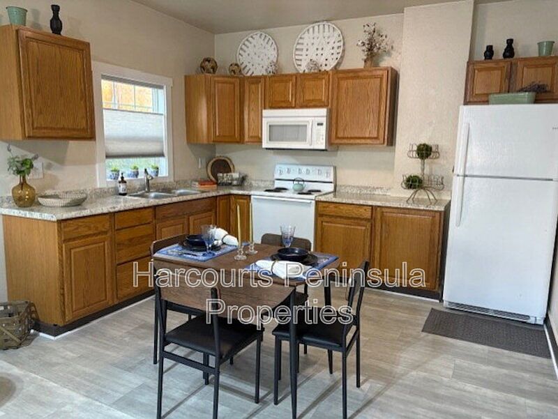 1st image of 2305 6th St APT A