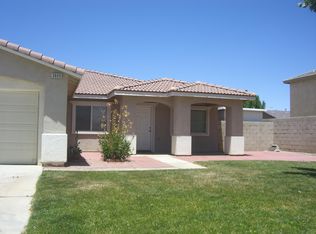 3609 Cobb Rd, Lancaster, CA 93535
