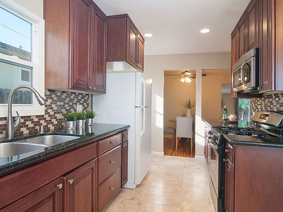 1st image of 5657 Barclay Ave