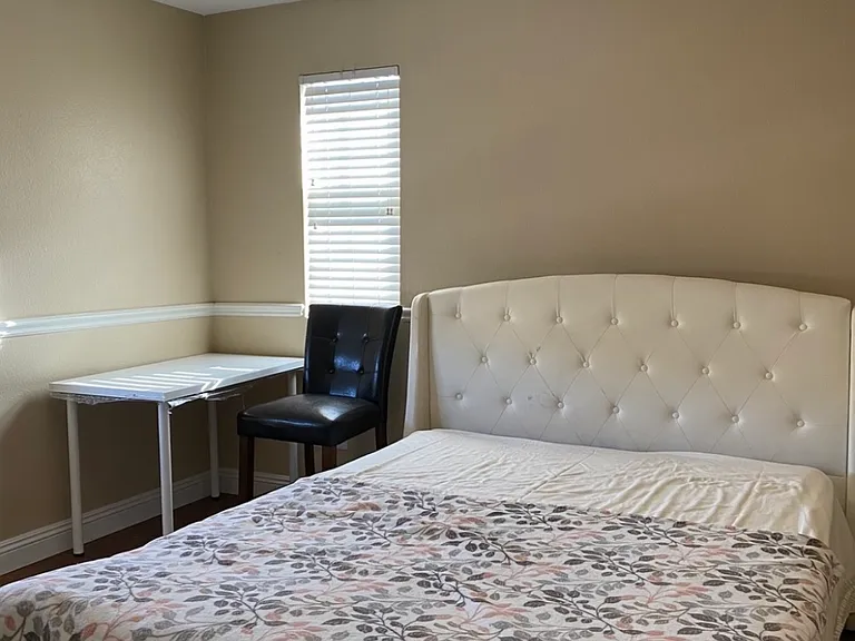 13668 Amberview Pl #2-1M — Photo 5