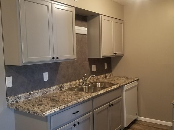 4th image of 941 Washington St APT 11