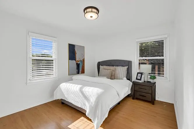 389 Lastreto Ave — Photo 13