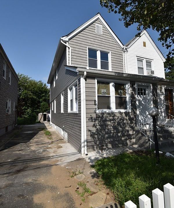 1st image of 12804 142nd St