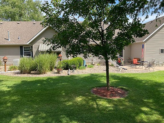 2nd image of 1949 6th Street Ct