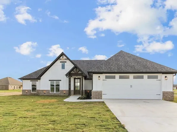 12316 Maplewood Dr, Lindale, TX 75771