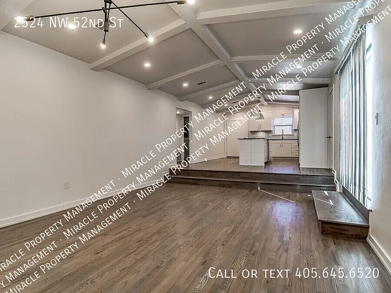 2524 NW 52nd St — Photo 21