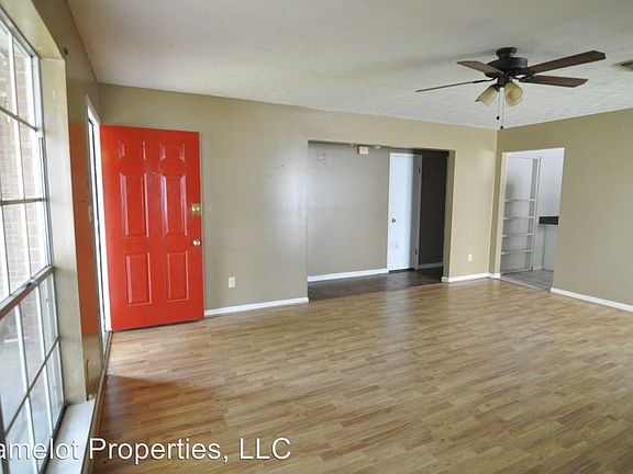 3rd image of 1827 James Ave