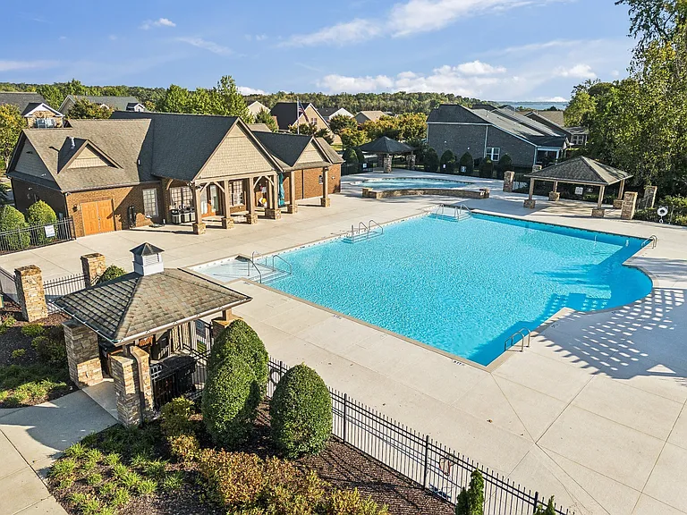 1672 Stonewater Dr — Photo 40
