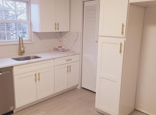 8804 Doran Ave, Ridgewood, NY 11385