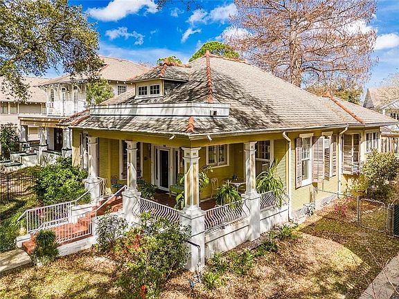 2nd image of 3025 Ursulines Ave