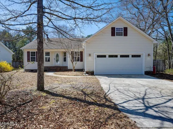 833 Wildwood Pointe Drive, New Bern, NC 28560