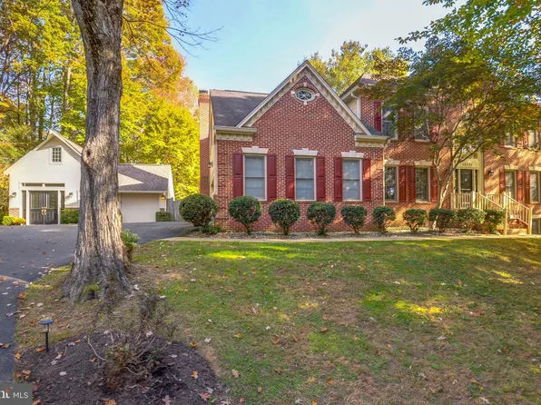 10331 Bear Creek Dr, Manassas, VA 20111