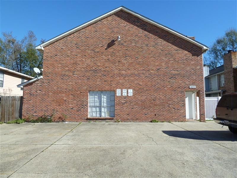 1st image of 2065 Sherwood Meadow Dr