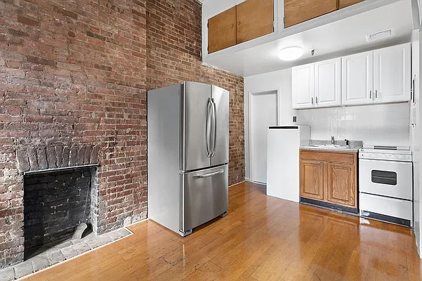 Rented by Citi Habitats | media 11