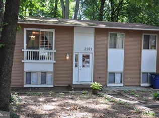 2371 Old Trail Dr, Reston, VA 20191