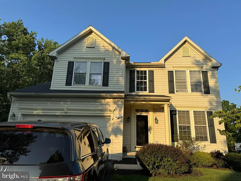 873 S York Dr — Photo 1