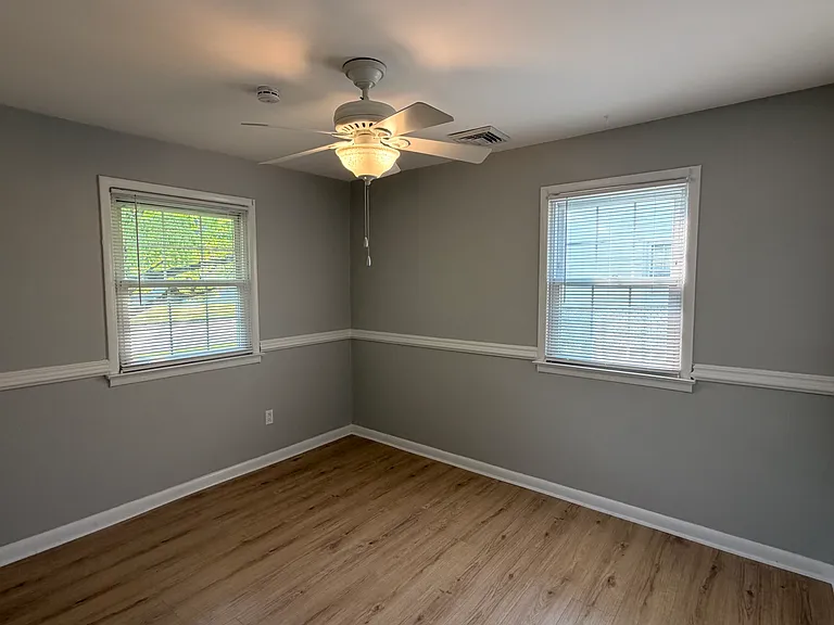 3639 Windsor Dr — Photo 6