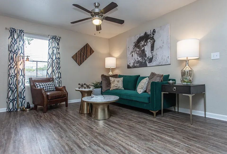 Steepleway Downs Living Room