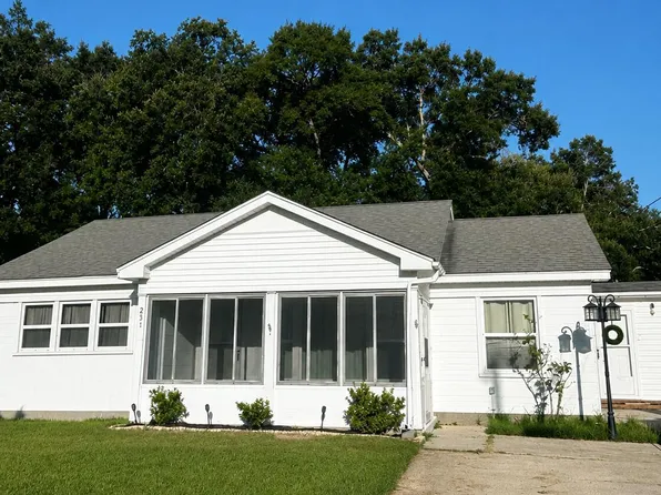 251 Beeman Dr, Biloxi, MS 39531