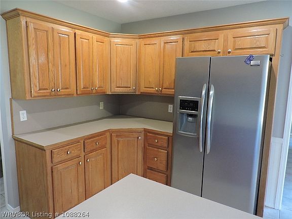 4th image of 7001 Red Bud Dr