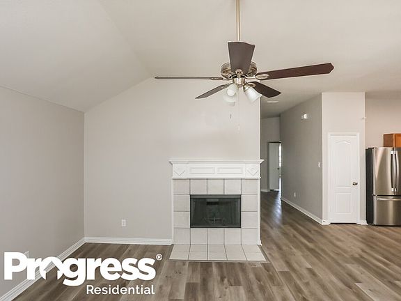 4th image of 351 Tioga Dr