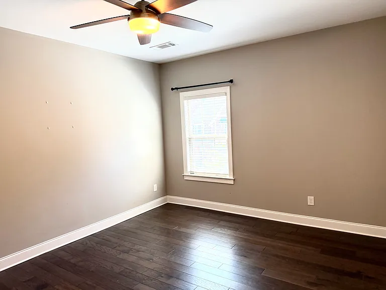 12105 Cameron Dr — Photo 28