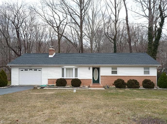 1st image of 2615 Palmyra Dr
