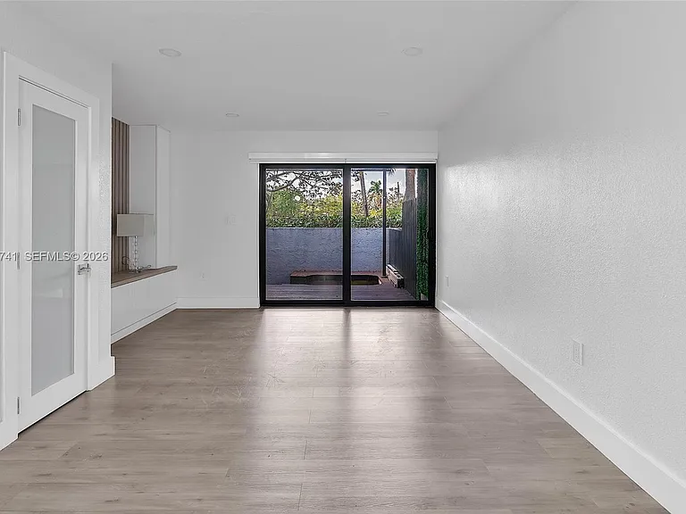 1901 NW South River Dr #28C — Photo 7