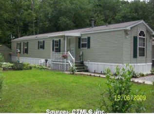 19 Pacemaker Ave, Norwich, CT 06360