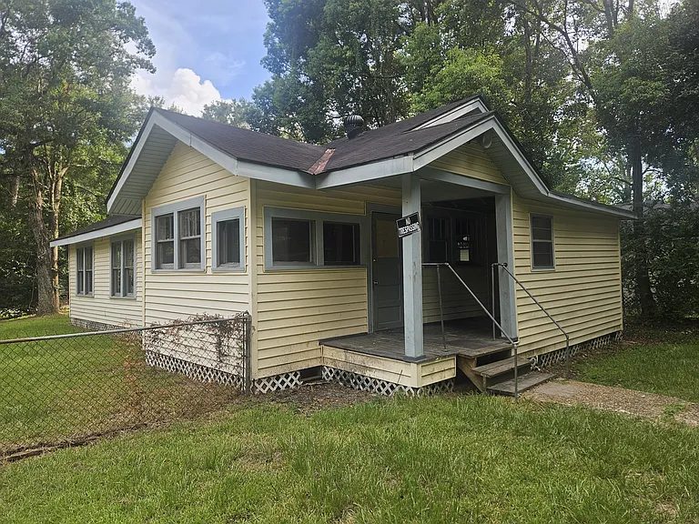 2616 Pollard Ln — Photo 3