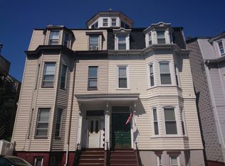 23 Westgate Rd APT 5, Chestnut Hill, MA 02467