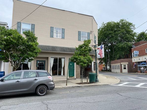 86 Vineyard Ave #2