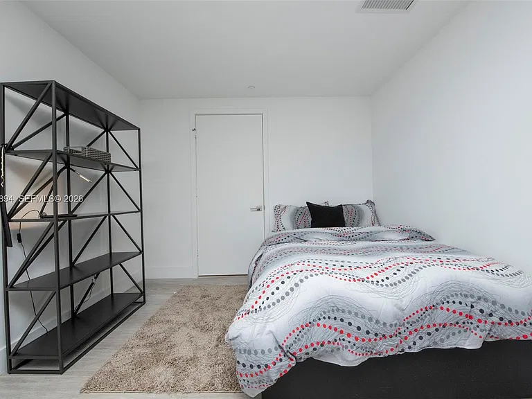 121 NE 34th St #3006 — Photo 15