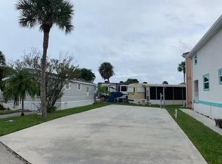1025 Nettles Blvd, Jensen Beach, FL 34957