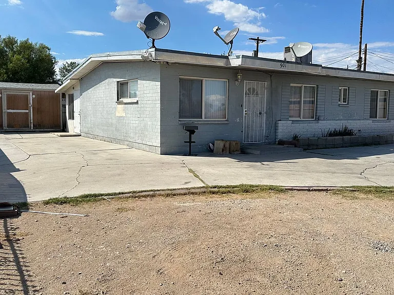 901 Elko Way — Photo 29
