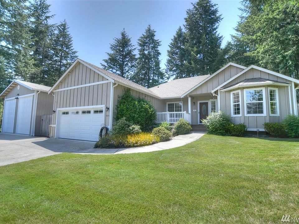 1st image of 6641 Appletree Ln NE