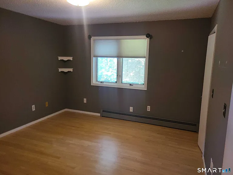 925 Dunbar Hill Rd — Photo 32