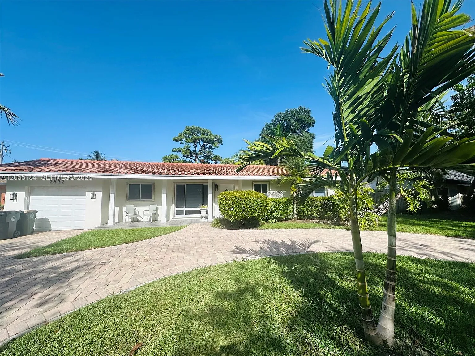 3 bed, 2.5 bath, $4,900 — Photo 2