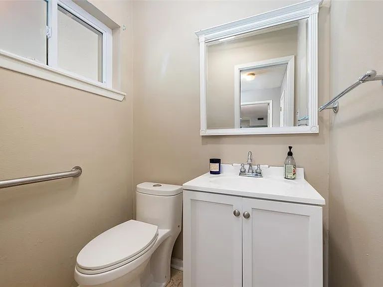 11918 Hornsby St — Photo 20