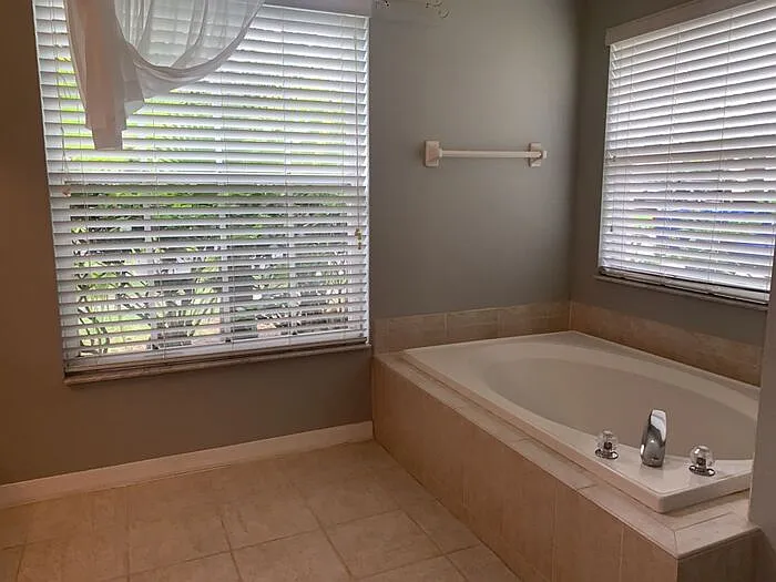 19226 Autumn Woods Ave — Photo 17