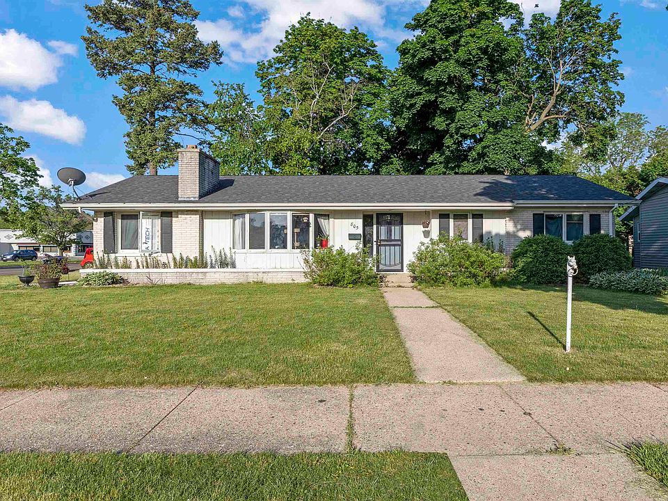 1st image of 805 N Harmony Dr