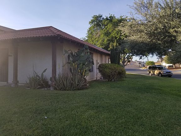 3rd image of 5028 Village Dr