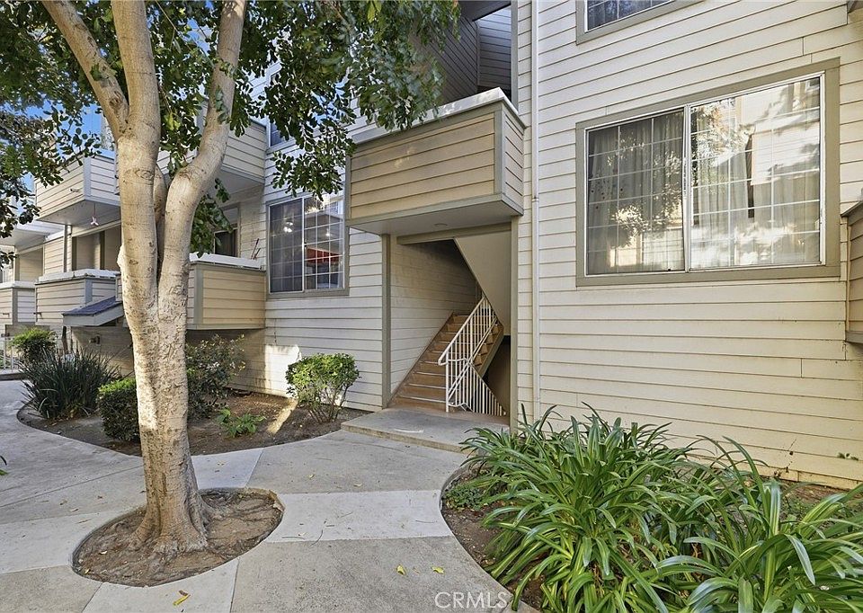 1st image of 11150 Glenoaks Blvd Unit 43